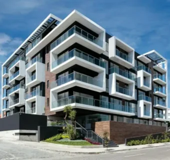 Зачем дизайнеры ездят смотреть на фасады Solos